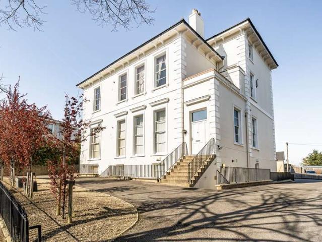 Flat for sale in Montpellier, Golden Valley