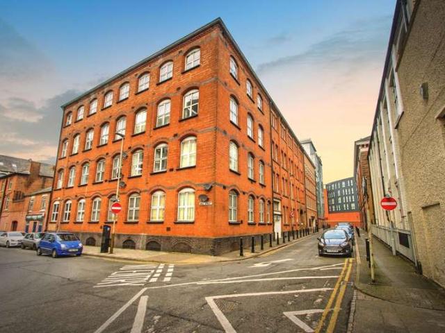 Flat for sale in Bede Island, Old Wharf
