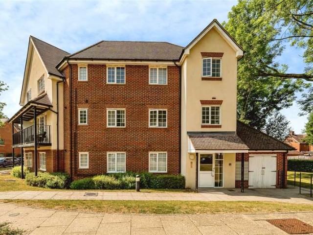Flat for rent in Wendover, Buckinghamshire