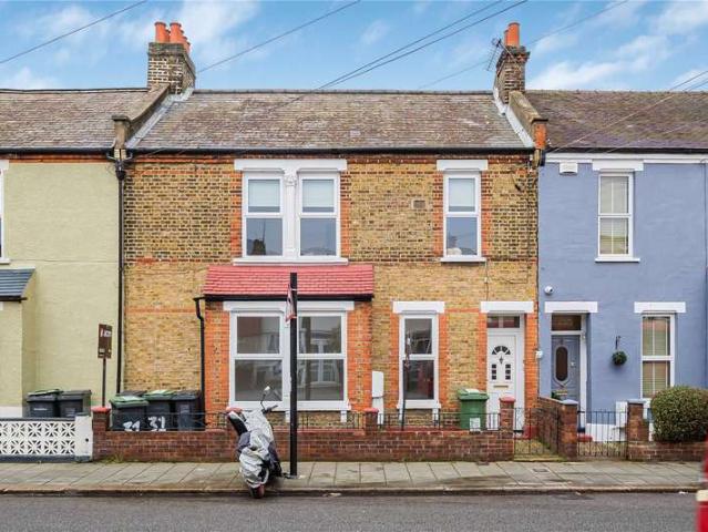 Flat for sale in London Borough of Lewisham, Brockley