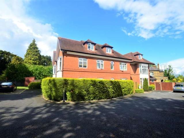 Flat for rent in Ripley Springs, Row Town