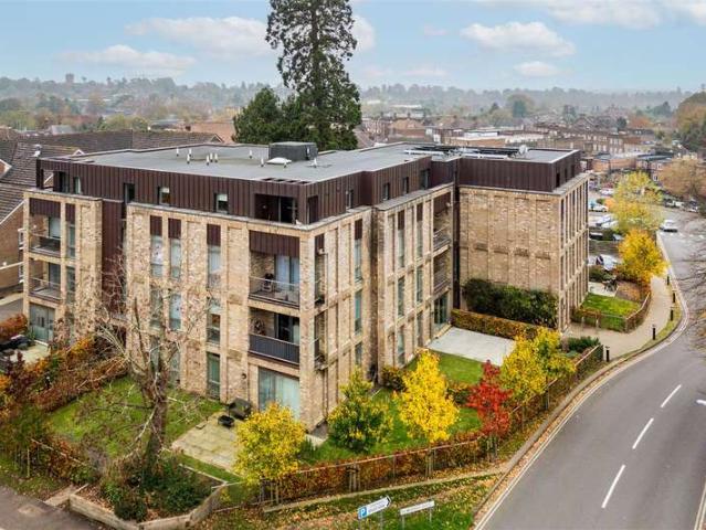 Flat for sale in Perryfields, West Sussex