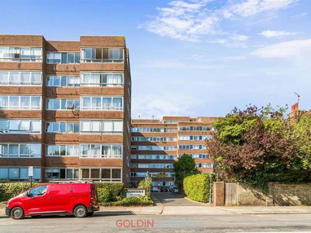 Flat for sale in Brunswick