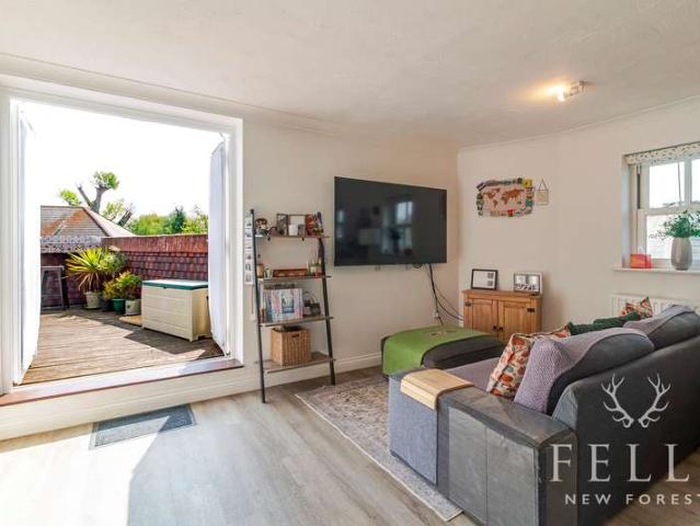 Flat for sale in Horseport, Ashurst Bridge