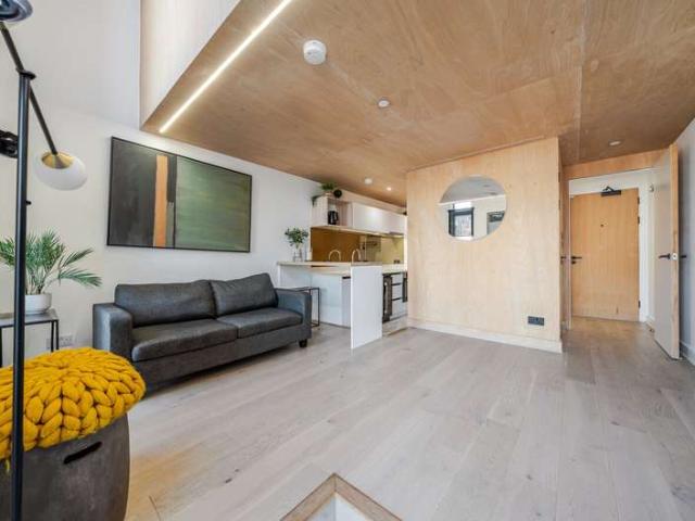 Flat for sale in Hulme, Manchester