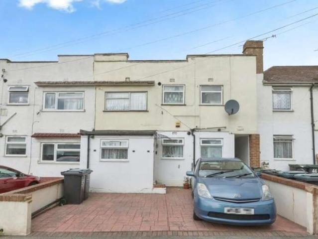 Flat for sale in Hamerton, Kent