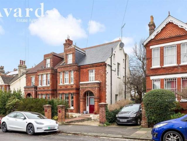 Flat for sale in Round Hill, Brighton & Hove