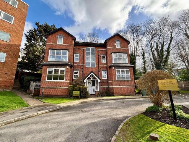 Flat for sale in Georgia, Greater Manchester