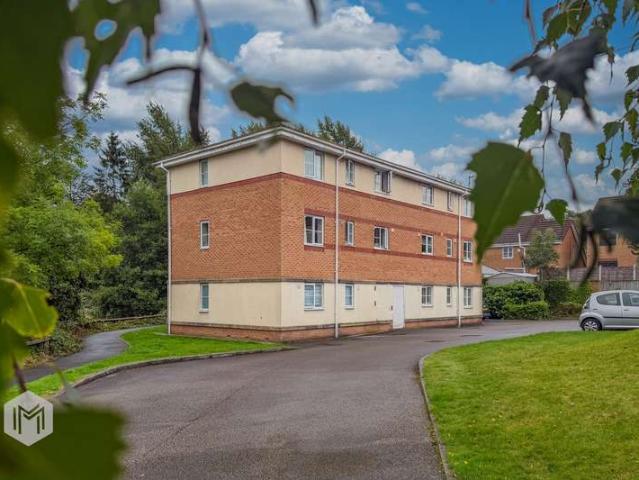 Flat for sale in Outwood Gate, Bury