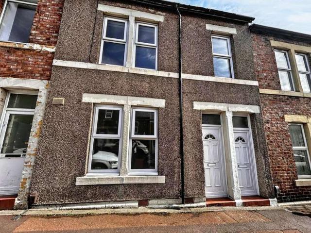 Flat for sale in Bensham, Tyne And Wear