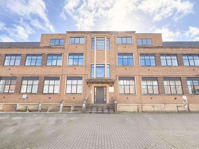Flat for sale in Balsall Heath, Birmingham