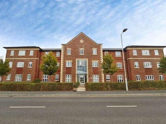 Flat for sale in Newell Green
