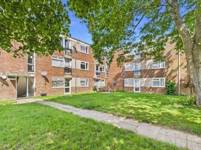 Flat for sale in Glynde, West Sussex