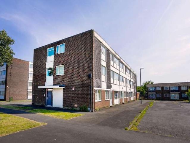 Flat for rent in Killingworth, North Tyneside
