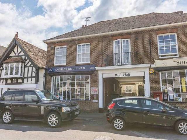 Flat for sale in Datchet
