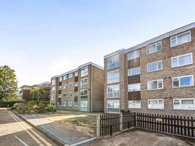 Flat for sale in London Borough of Sutton, Greater London