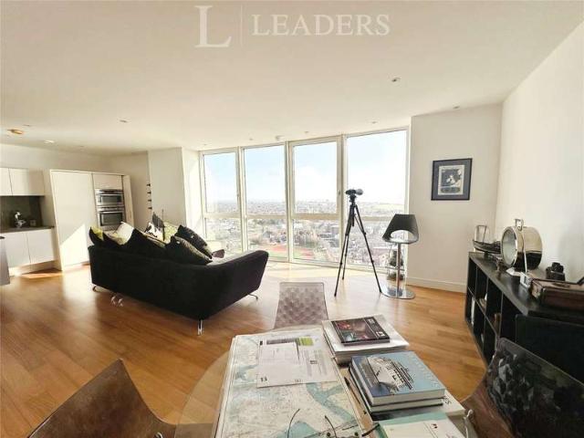 Flat for sale in Portsea, City Of Portsmouth