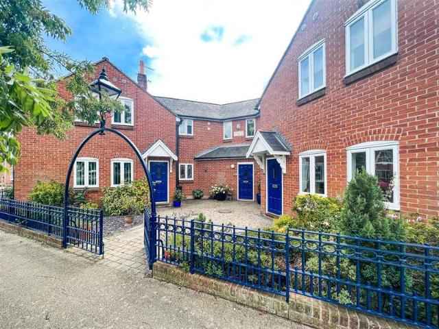 Flat for sale in Portchester, Fareham