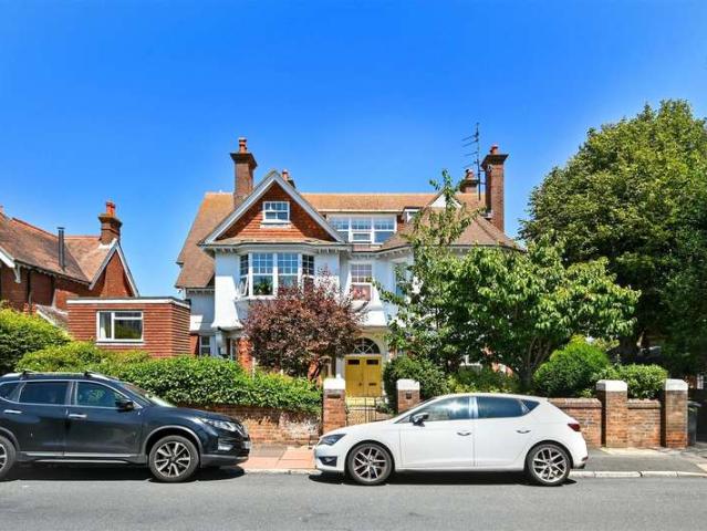 Flat for sale in Upperton, Eastbourne