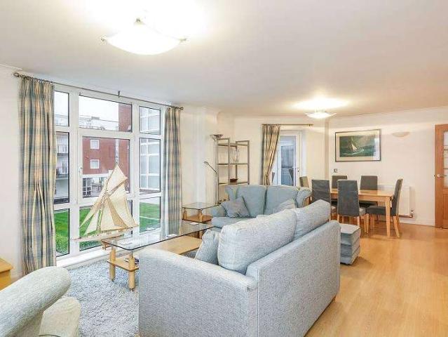 Flat for sale in Portsea, City Of Portsmouth