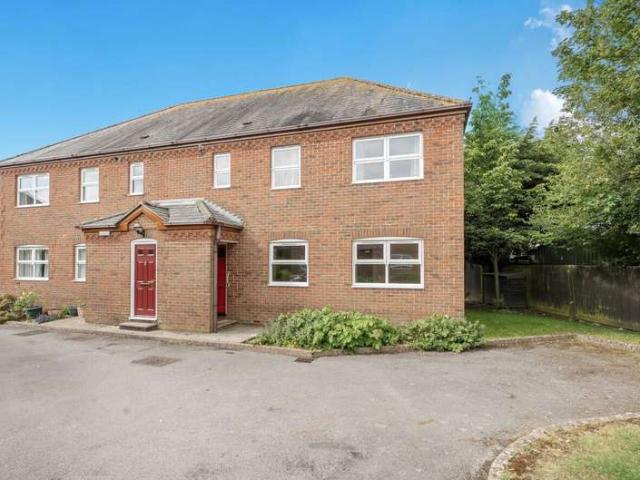 Flat for sale in Chichester, Littlecote