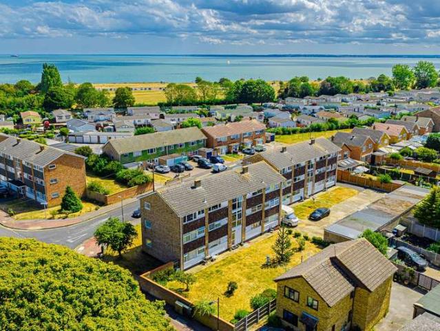 Flat for sale in Shoeburyness, Southend-on-Sea