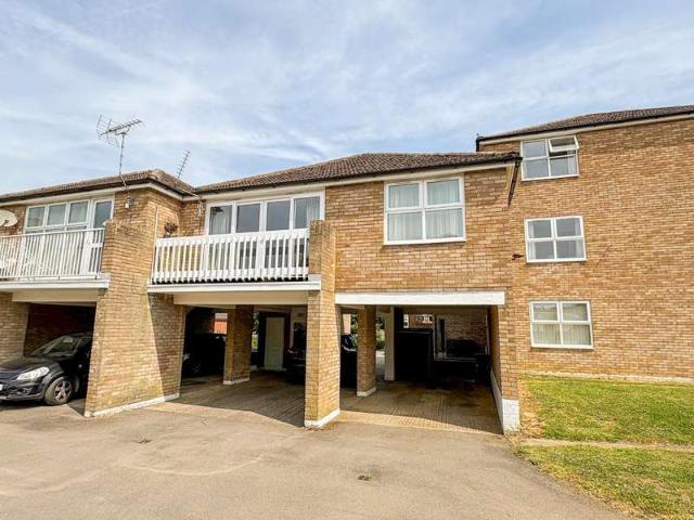 Flat for sale in Leighton-Linslade, Linslade