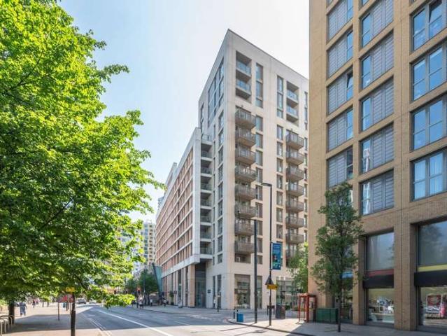 Flat for sale in Lewisham, Ladywell