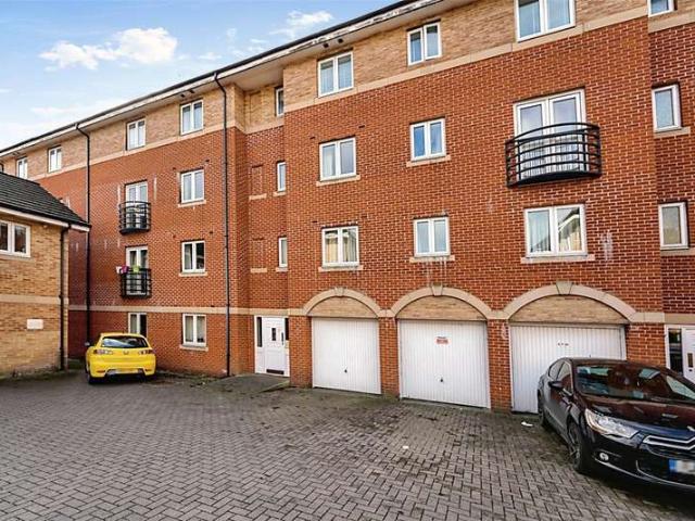 Flat for sale in Churchward, Rodbourne