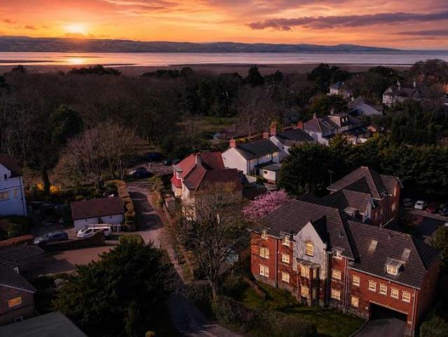 Flat for sale in Heswall, Wirral