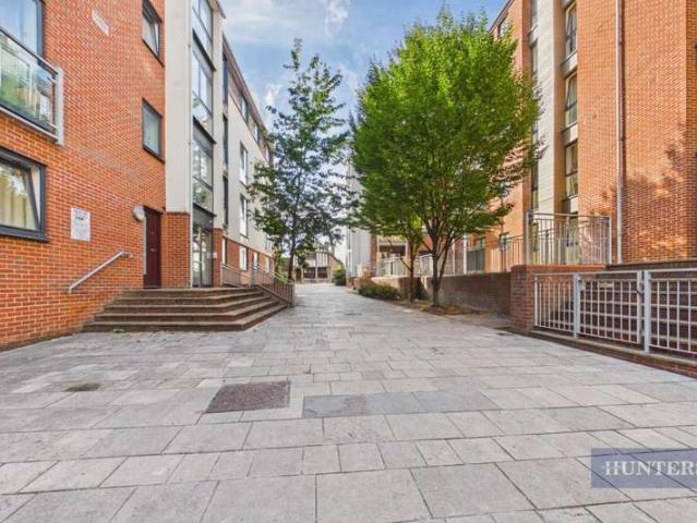 Flat for sale in St Mary's, City Of Southampton