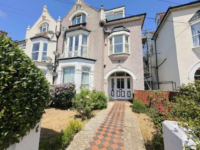 Flat for rent in Central, Heathlands