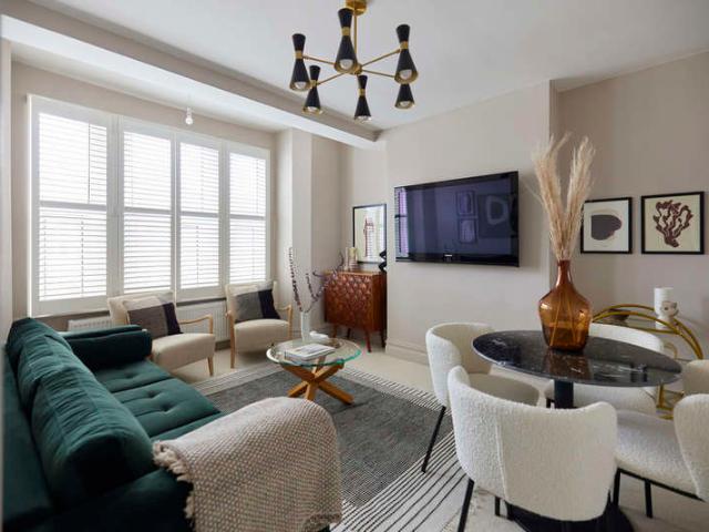 Flat for sale in Harlesden, Greater London