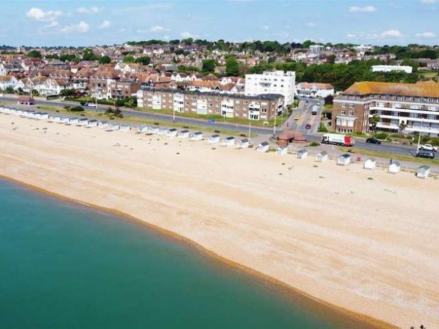 Flat for sale in Central, Heathlands