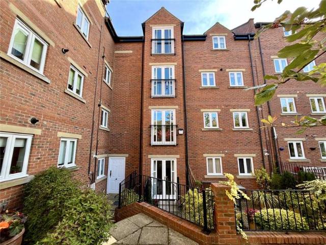 Flat for sale in Hexham, North East