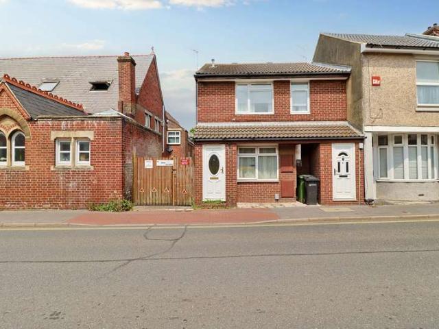 Flat for sale in Buckland, City Of Portsmouth