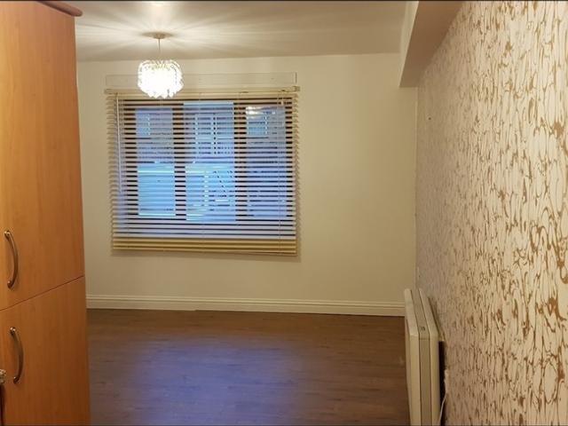 Apartment for rent in Rush Green, Greater London