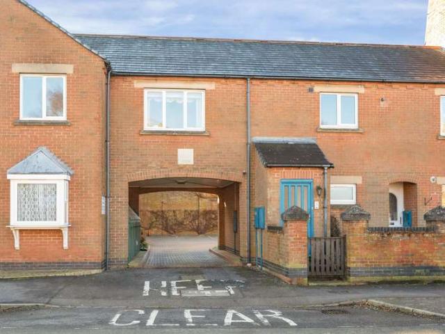 Flat for sale in Catmose, Oakham