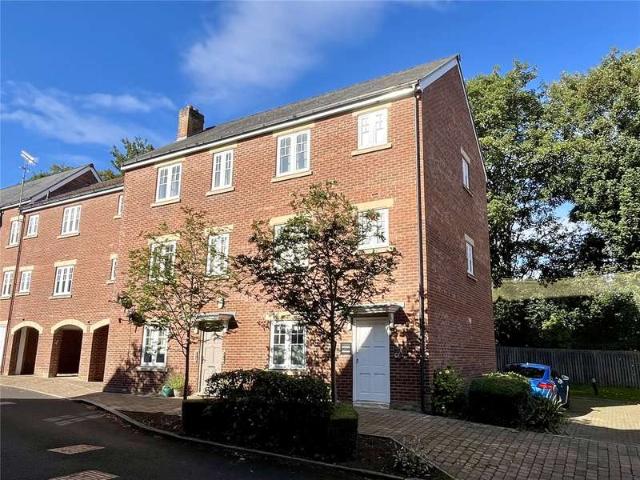 Flat for sale in Hexham, North East