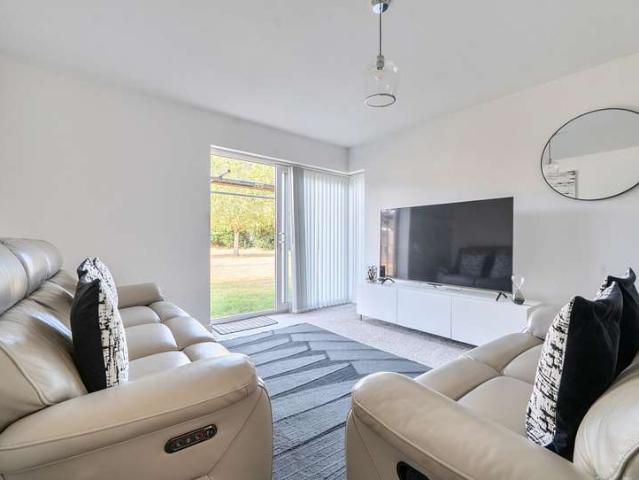 Flat for sale in Yate, South Gloucestershire