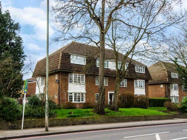 Flat for rent in Bromley, Shortlands