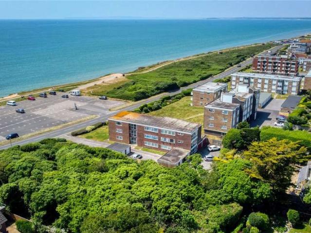 Flat for sale in Milford-on-Sea, Ashurst Bridge