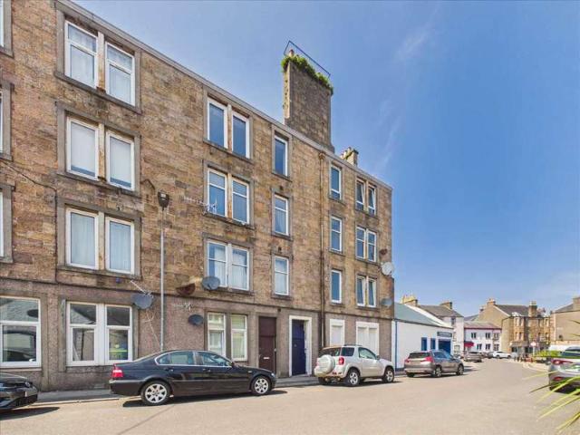 Flat for sale in Dalintober, Campbeltown