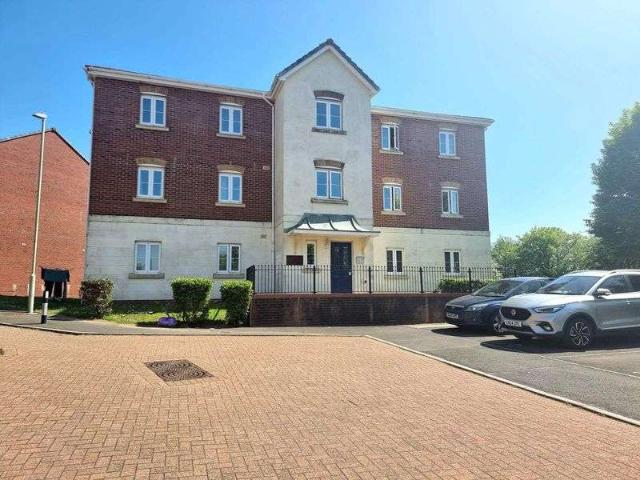Flat for sale in Coychurch, Wales