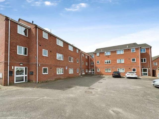 Flat for sale in Grantham, Barholm