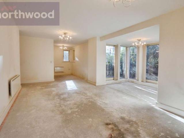 Flat for sale in Foss Islands, York