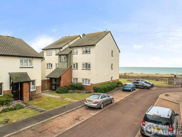 Flat for sale in Worthing, West Sussex