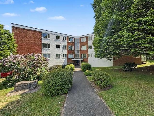 Flat for sale in Wick, Bournemouth