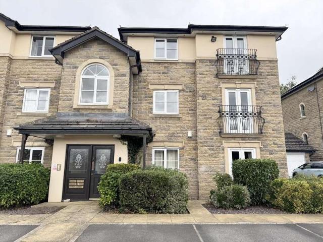 Flat for sale in Lower Cumberworth, West Yorkshire