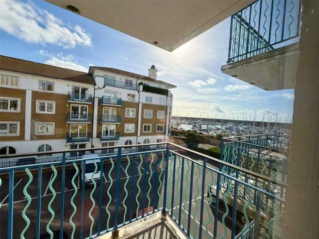 Flat for rent in Brighton Marina, Roedean
